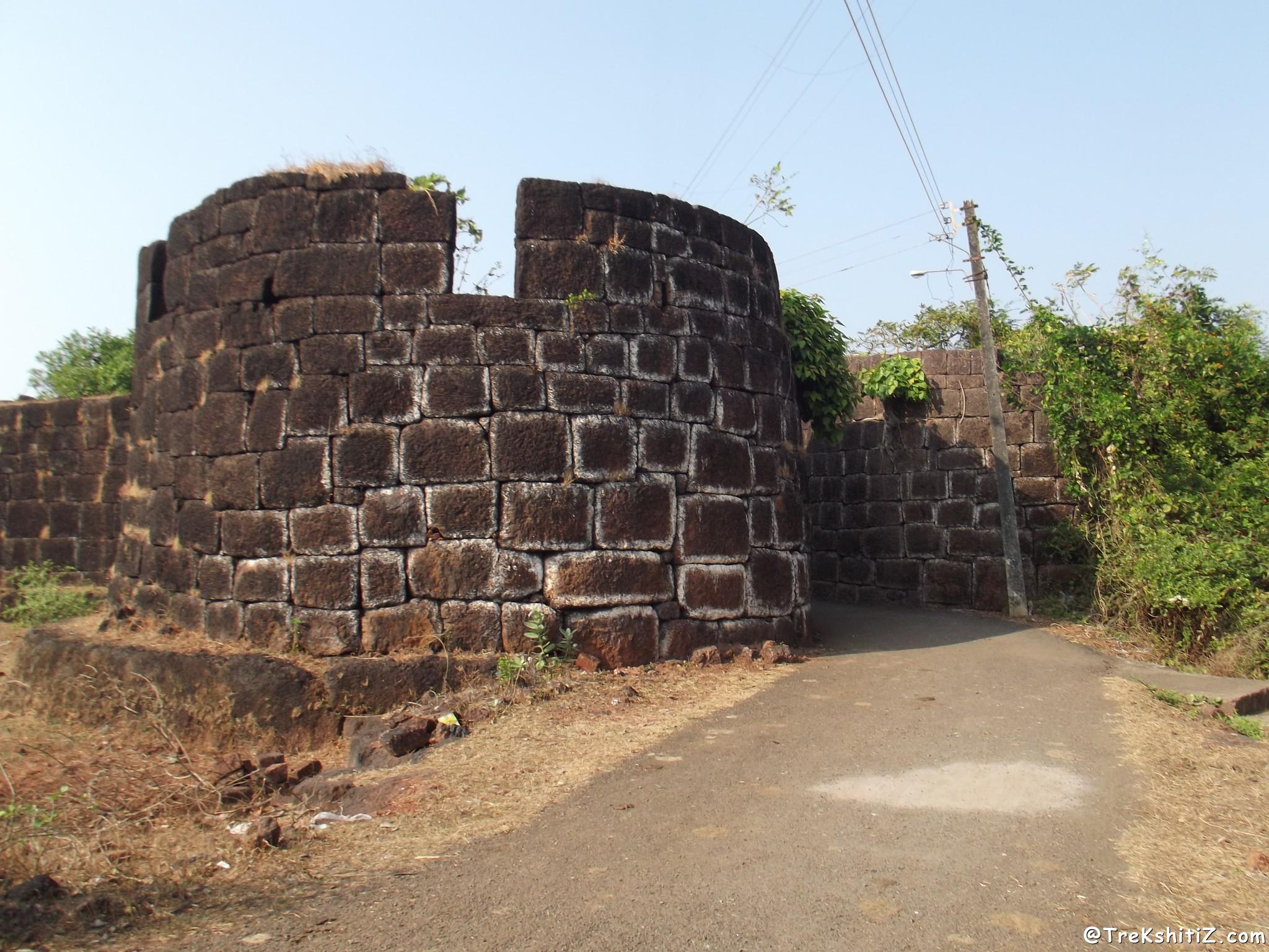 Go-mukhi entrance of Devgad Fort
