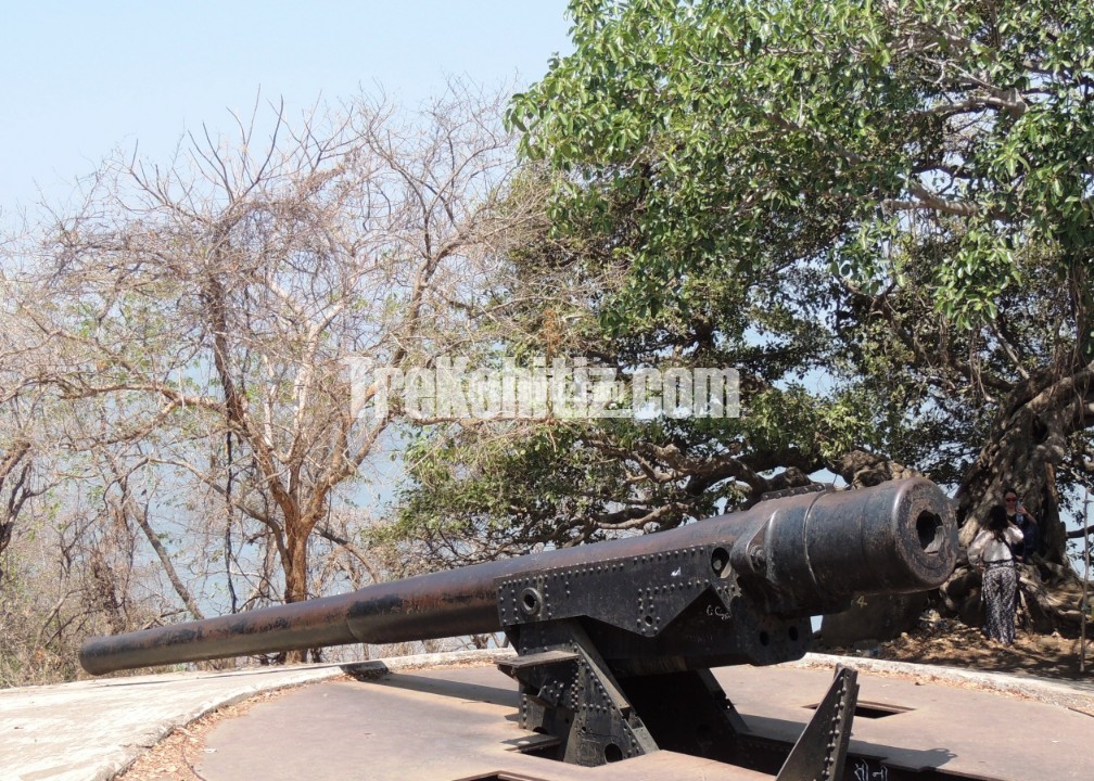 Cannon at Gharapuri Fort