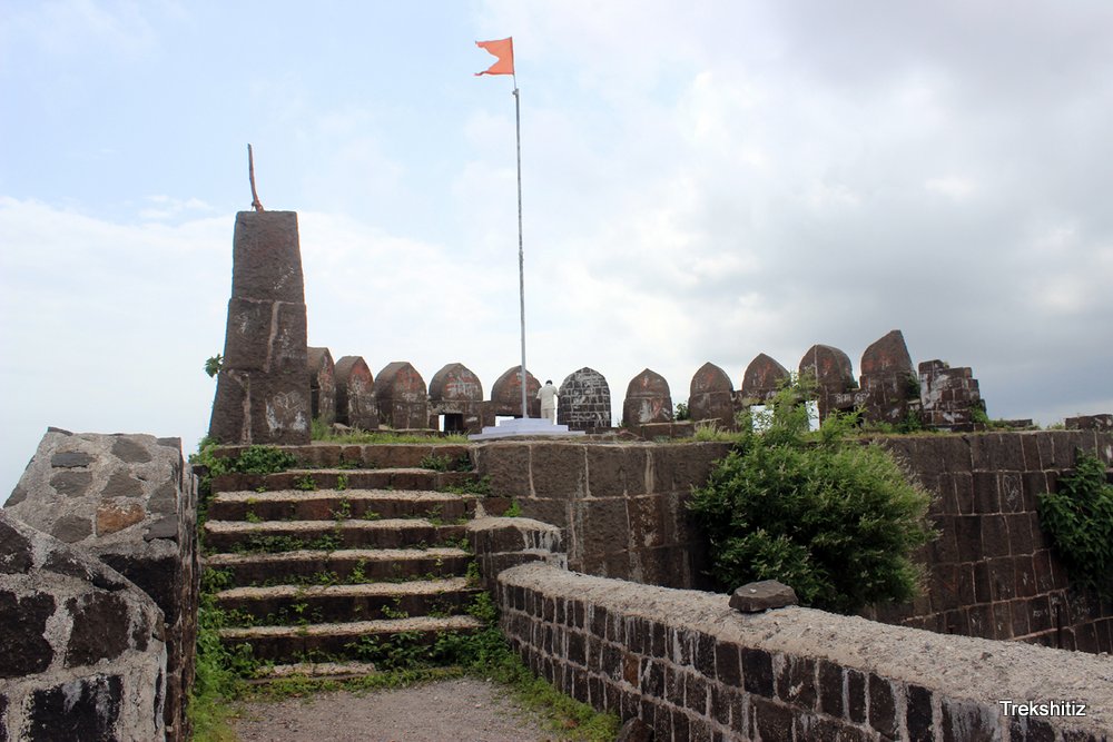 Mahurgad Devadi at Mahakali  Buruj