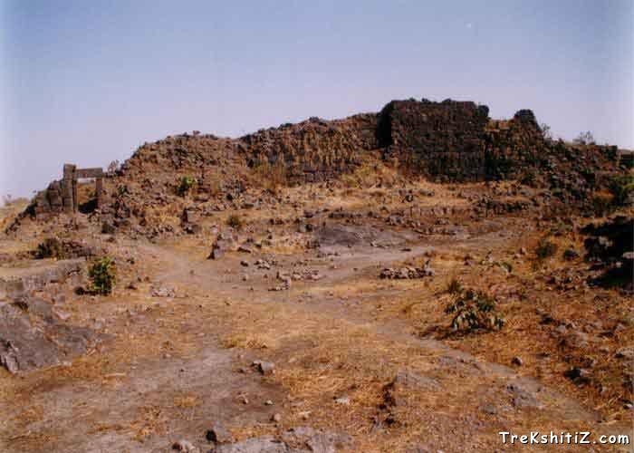 Manikgad Fortification