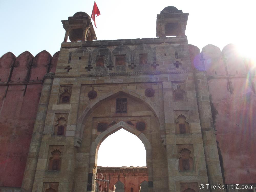 1st entrance of Nagardhan Fort