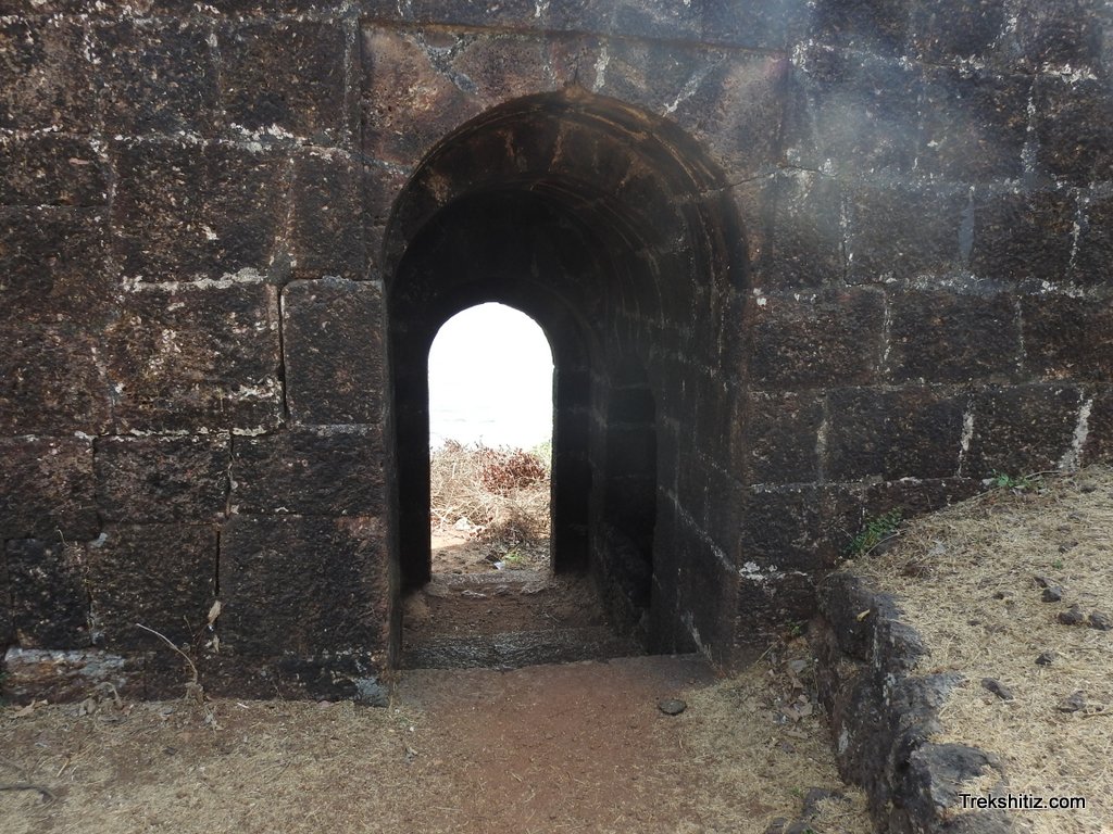 Gate towards sea Purnagad