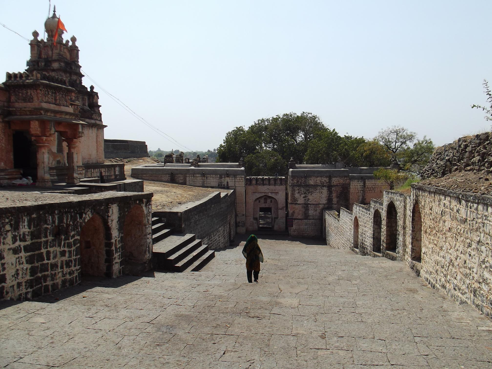 Sidhheshwar Temple Machnur