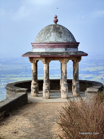 West end Bastion, Machindragad