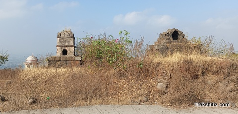 Samadhi, Machindragad