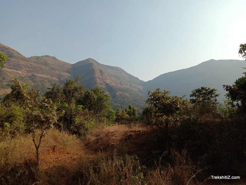 Kunjargad(Kombadgad)from base village Vihir