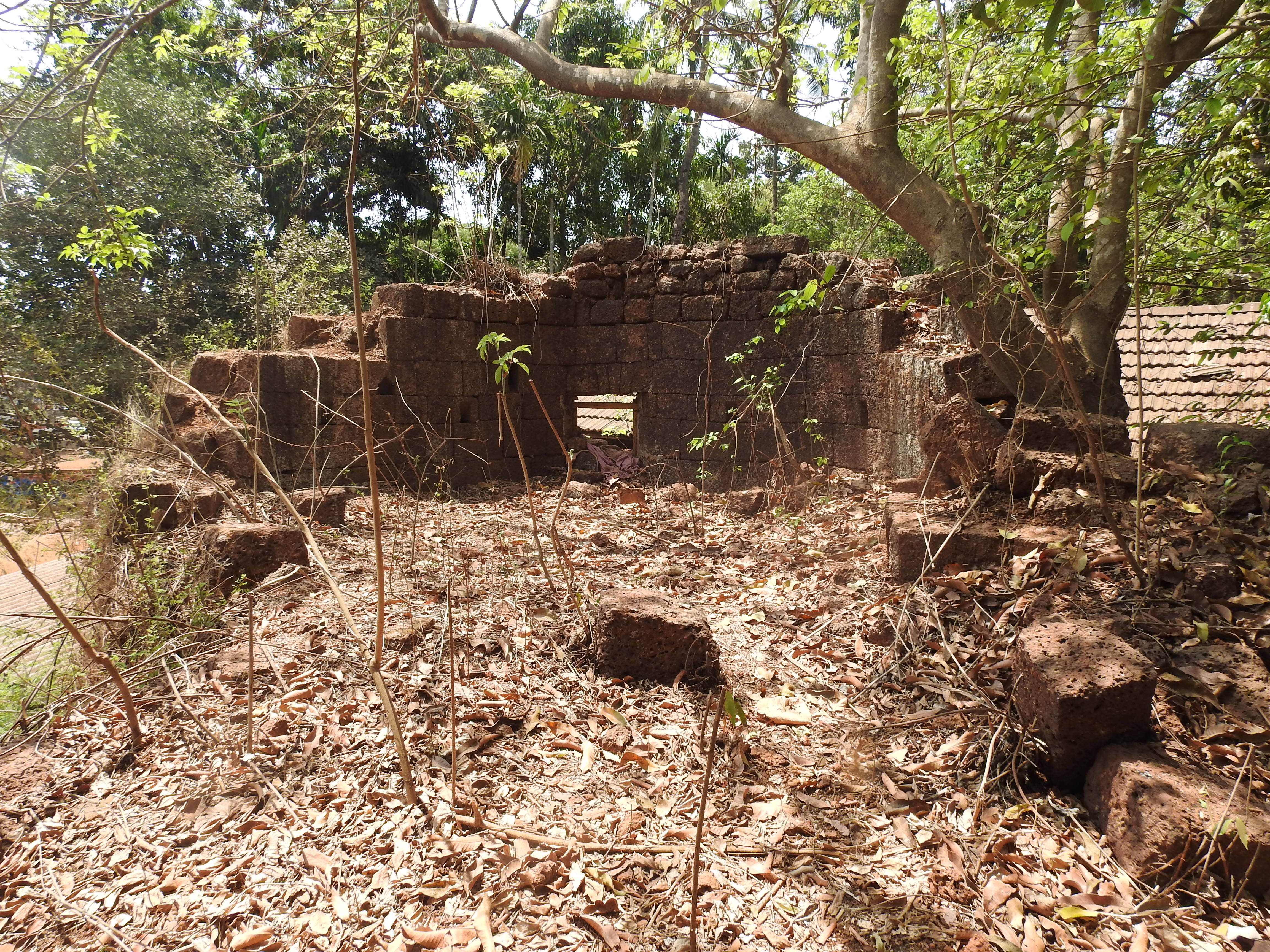 Rajapur Fort (British warehouse) Fort - Complete Information | Trekshitiz