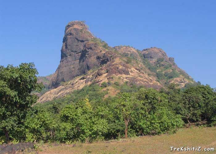 Tandulwadi fort from base village Tandulwadi