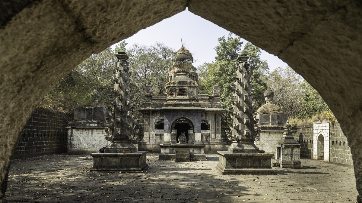 पाटेश्वर मंदिर