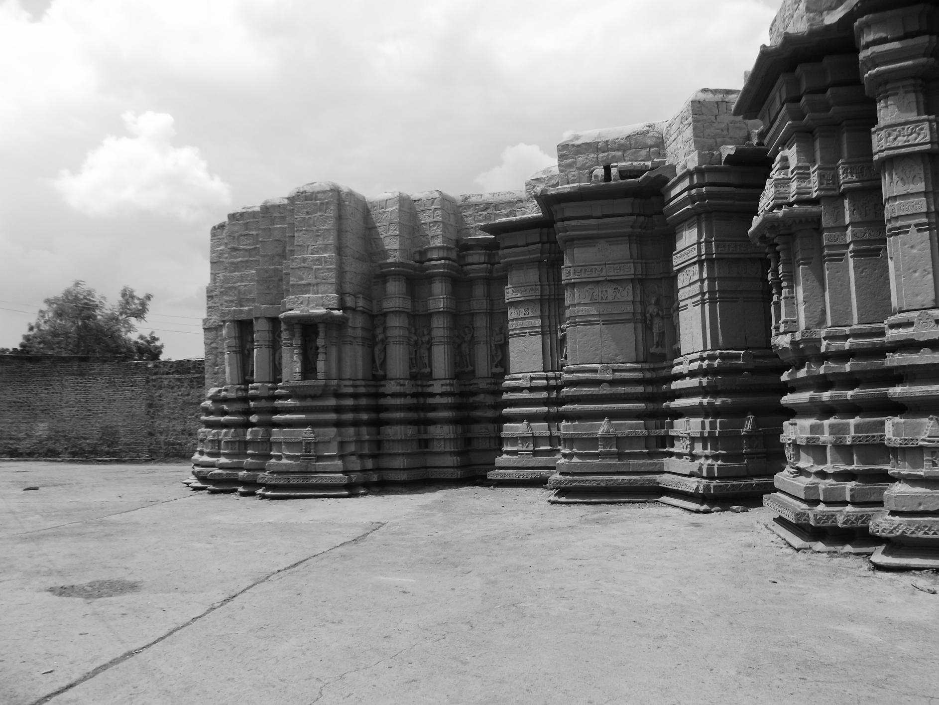 Neelkantheshwar Mandir, Nilanga
