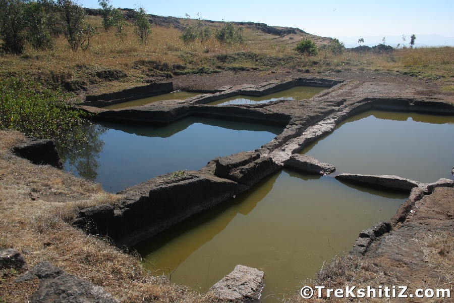 water tanks on Aad Fort