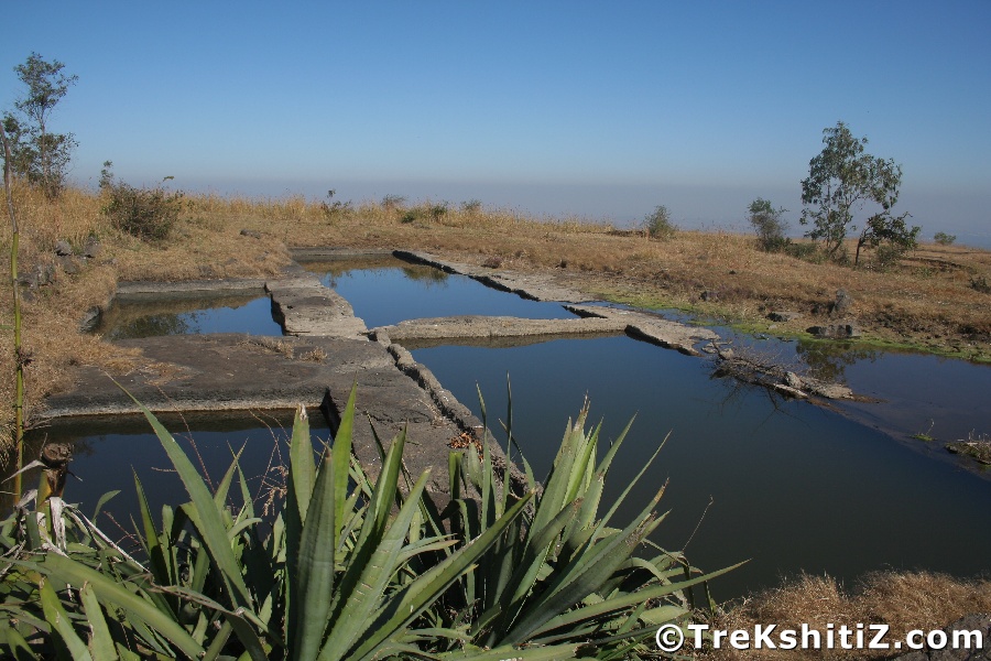 water tanks on Aad Fort