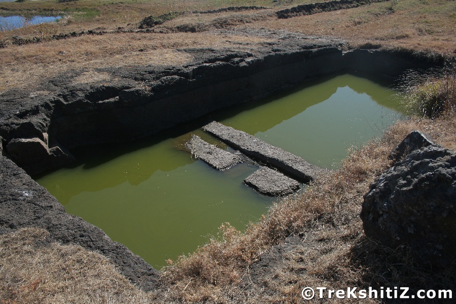 water tanks on Aad Fort