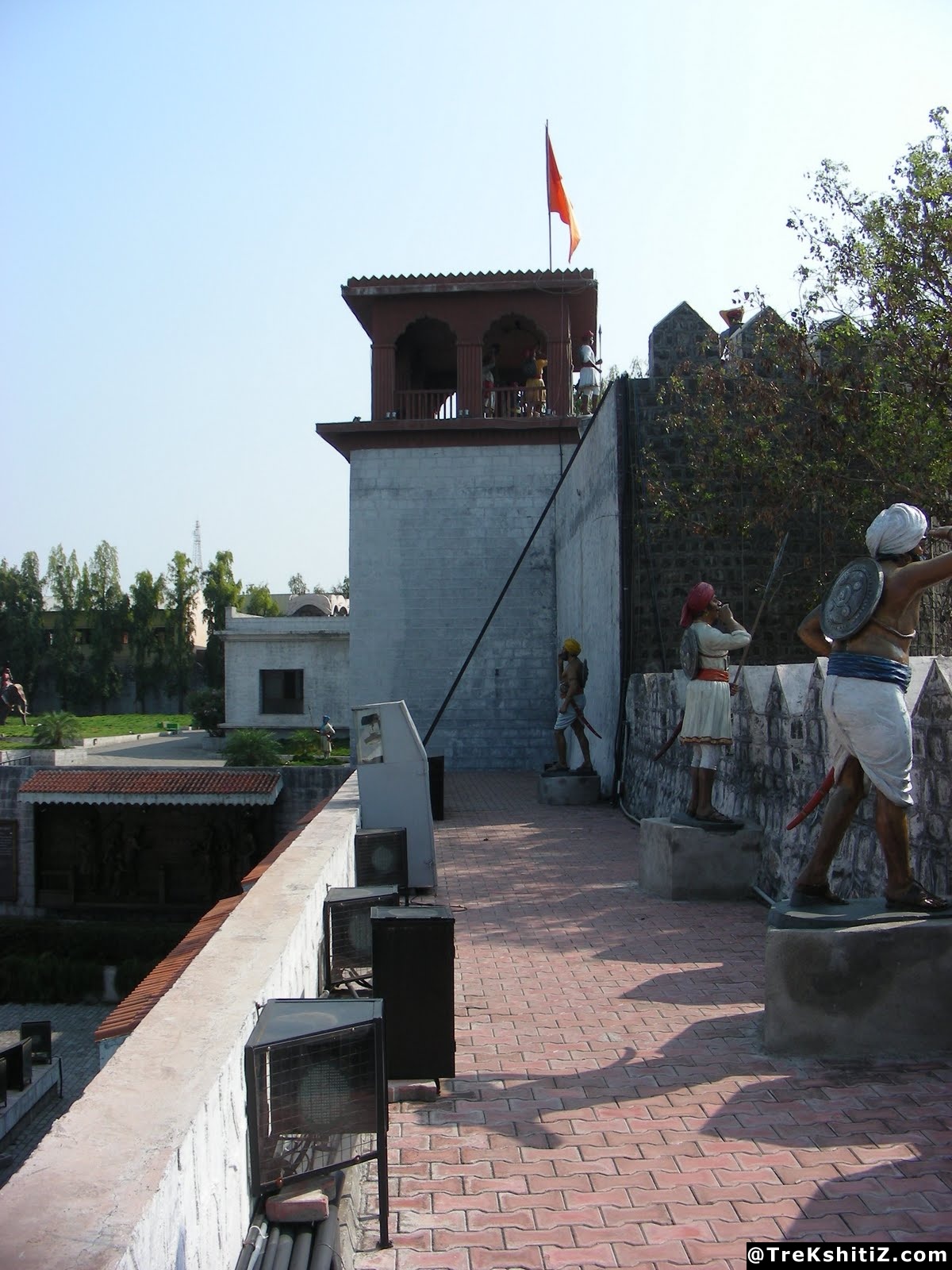 Akluj Fort