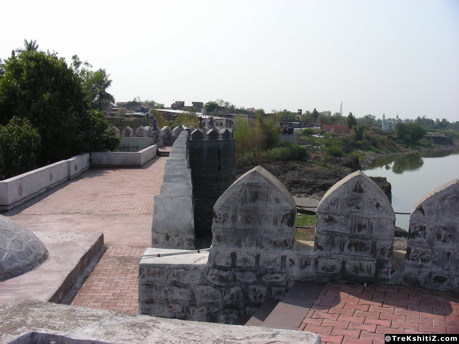 Akluj Fort