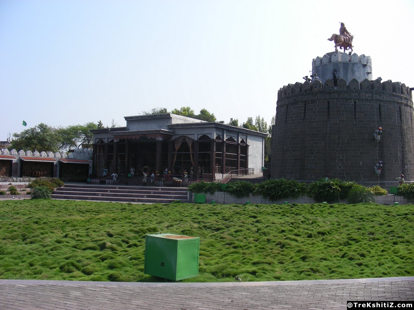 Akluj Fort