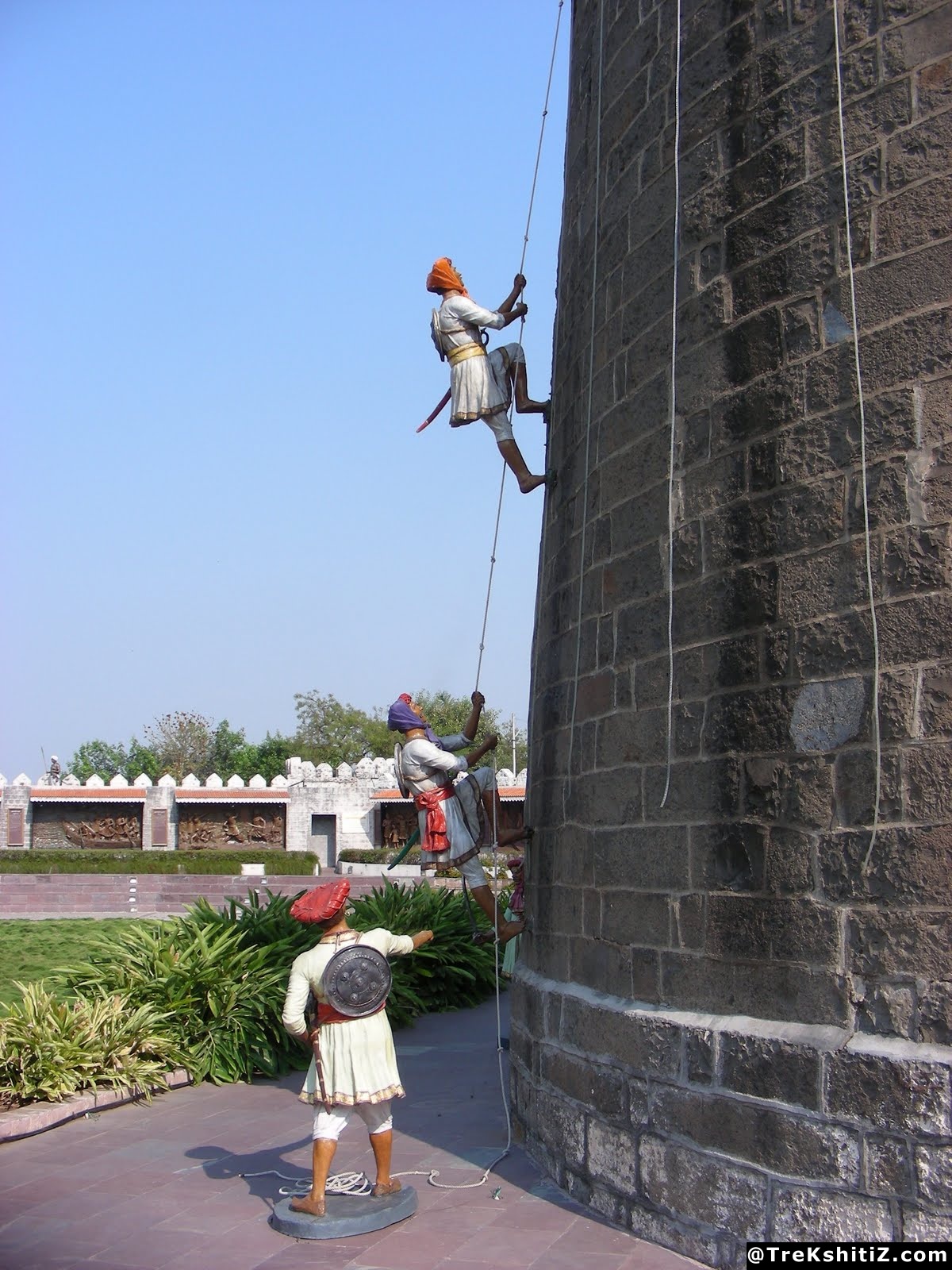 Akluj Fort