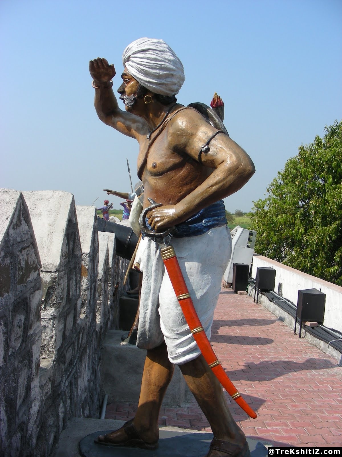 Akluj Fort