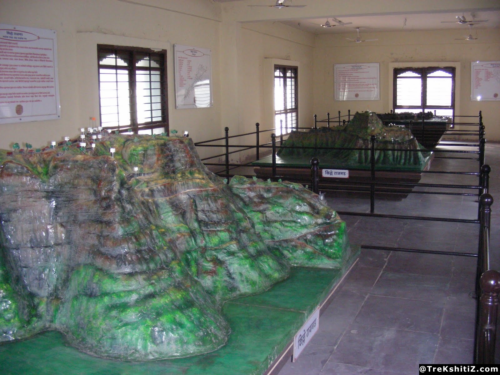 Akluj Fort