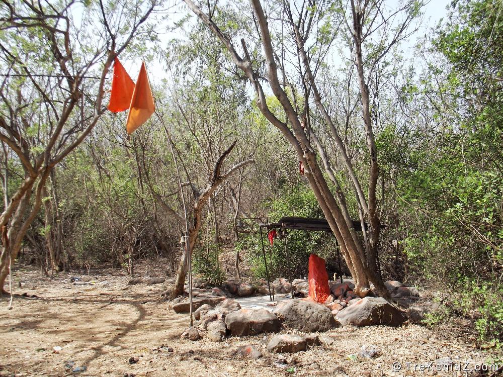 Vetal Mandir at Dronagiri Fort