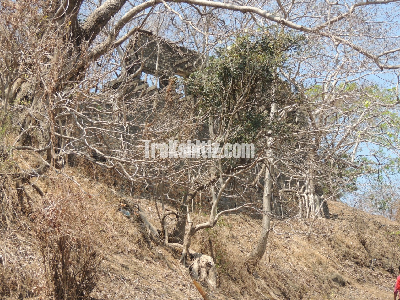 Remains of structure at Gharapuri Fort