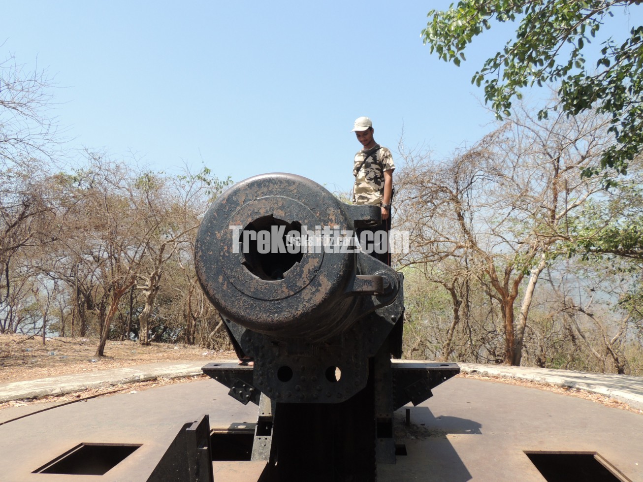 Cannon at Gharapuri Fort