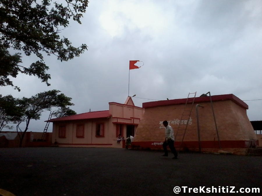 Induri Fort (Gadhi)