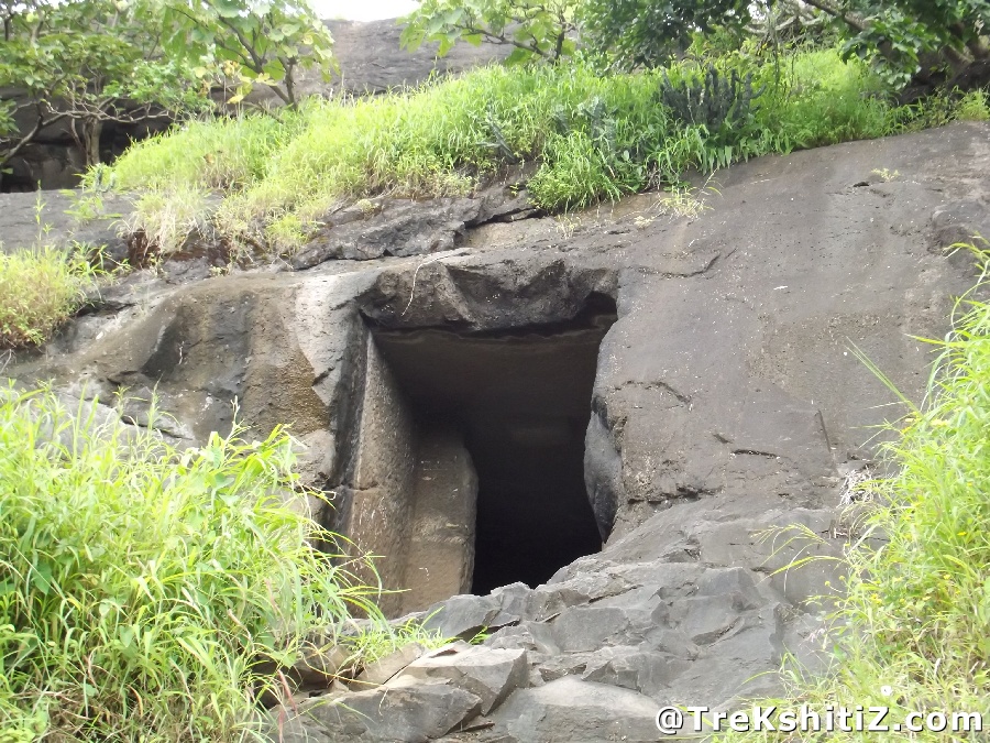 Induri Fort (Gadhi)