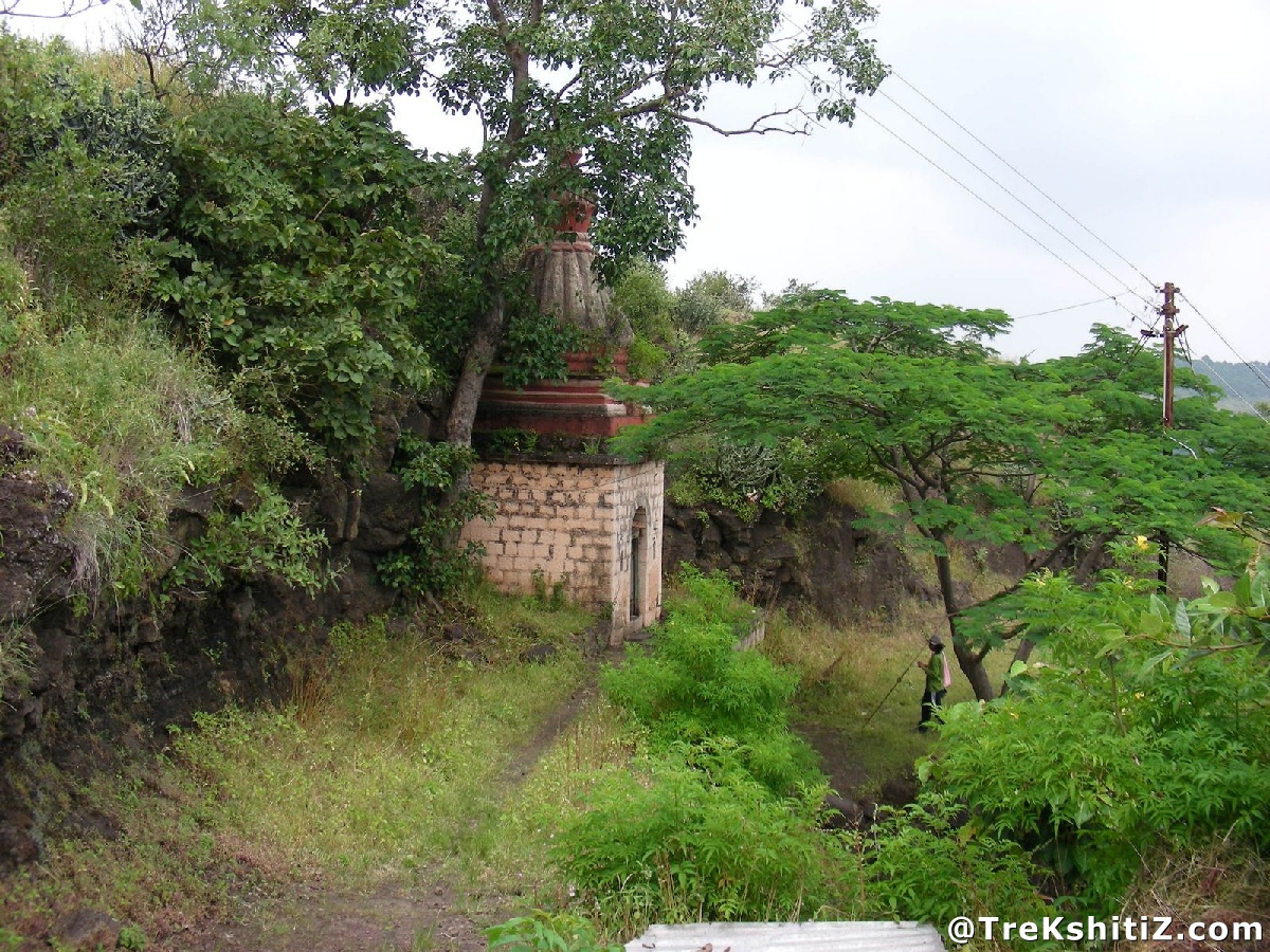 Kalyangad(Nandgiri) Fort
