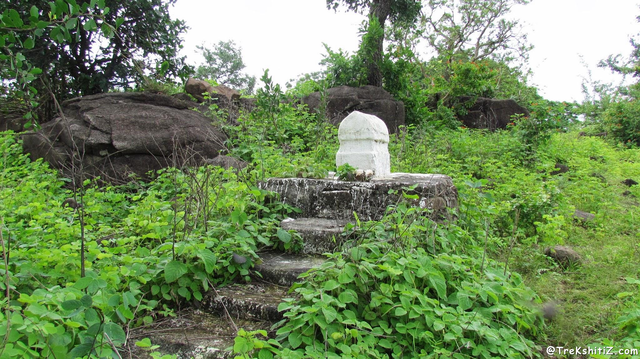 Kabar on machi of Kanhergad , Chalisgaon