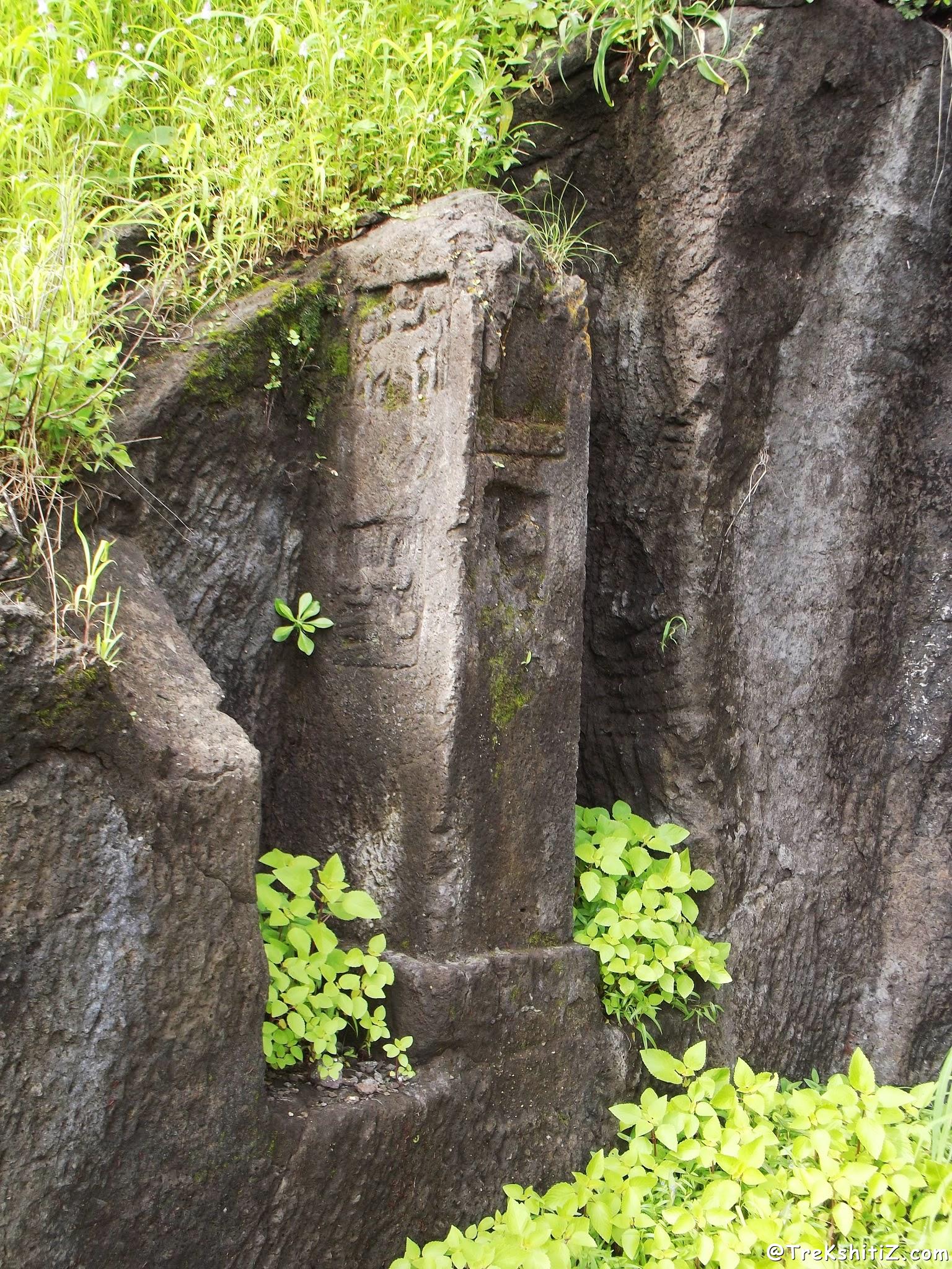 Kirti stambh, (saticha khamb) outside Nagarjun Kothadi Leni (Cave), Kanhergad, Chalisgoan