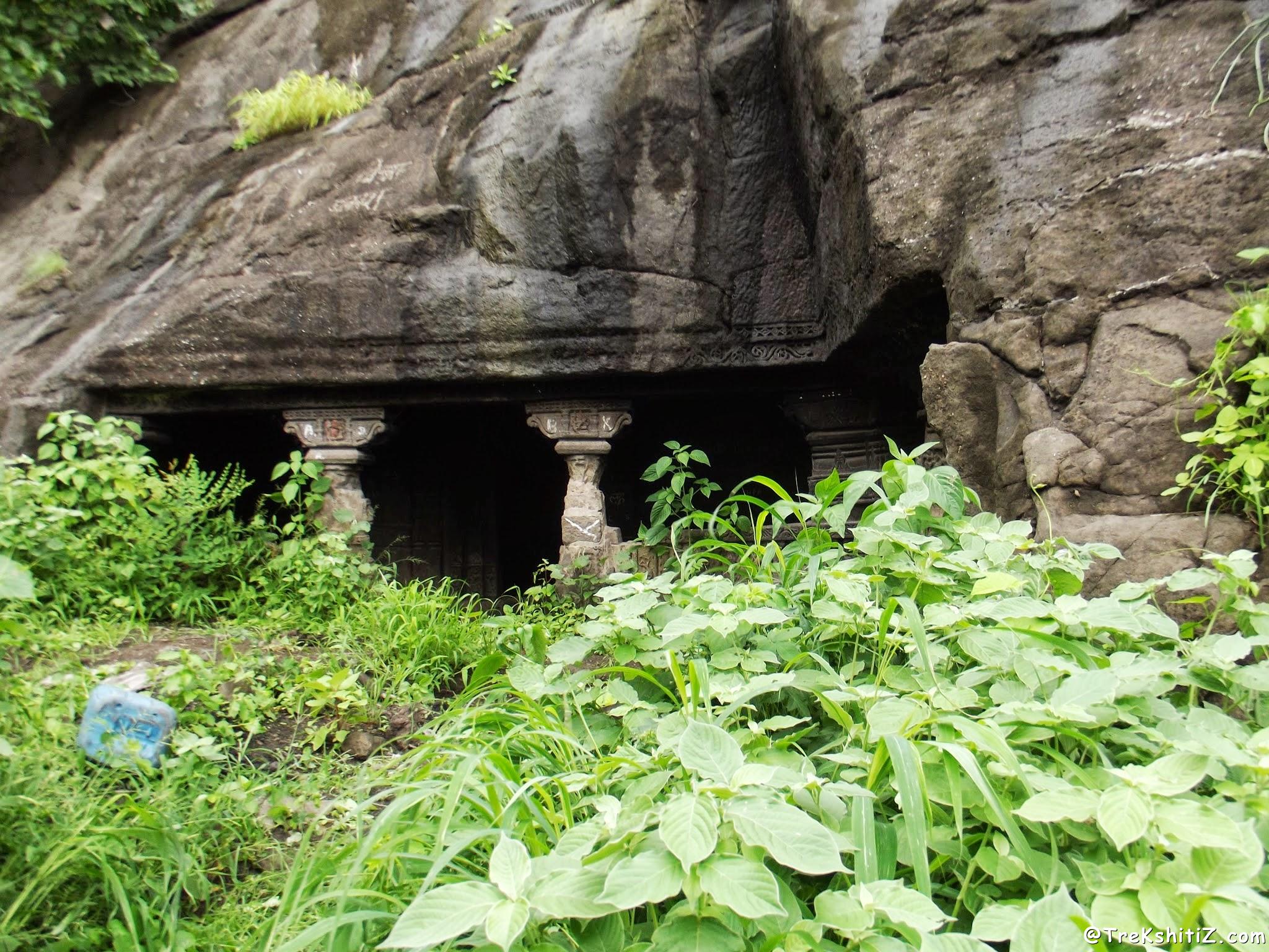 Carved Pillar of Shrungar Chavadi leni, Kanhergad, Chalisgaon