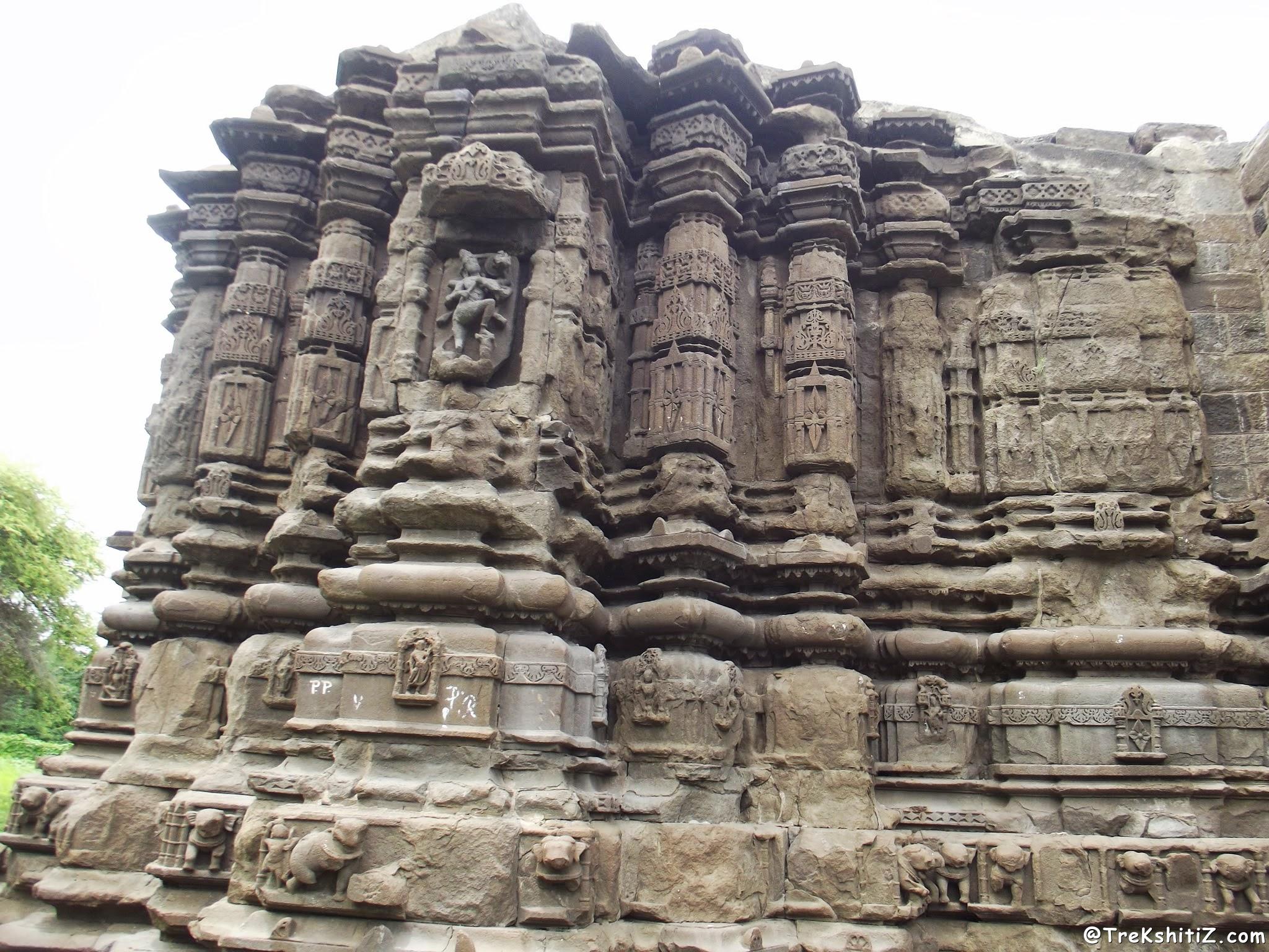 Hemadpanthi Mahadev Mandir at the base of Kanhergad, Chalisgoan