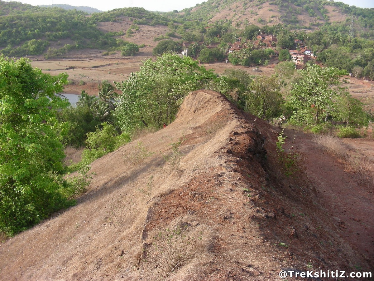 Kharepatan fort