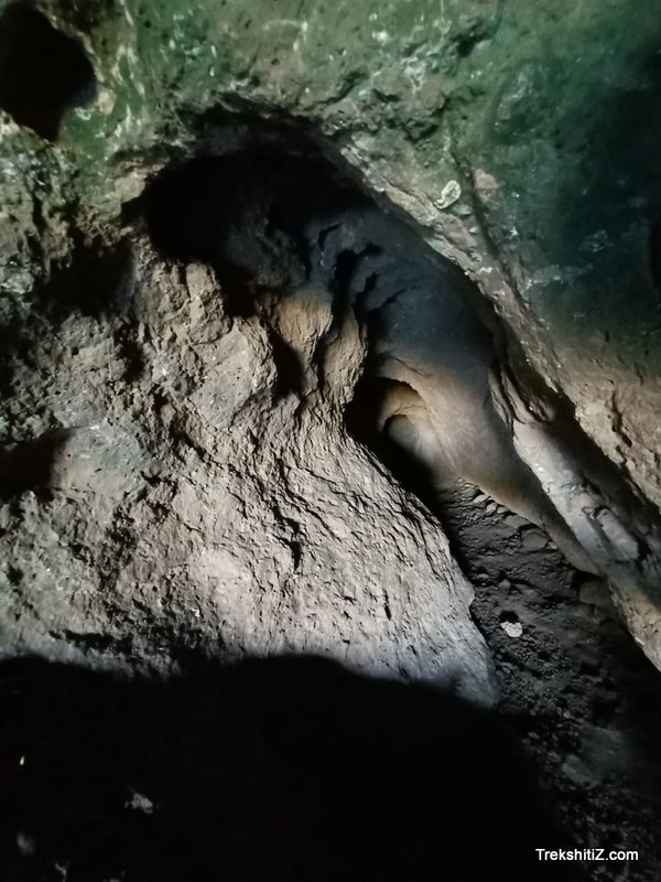 Cave, Kunjargad(Kombadgad)