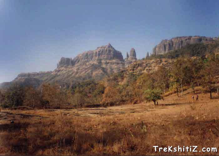 Fort Mahuli from its base village.