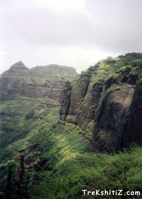 Stone of 'Sati' on Mahuli Fort.