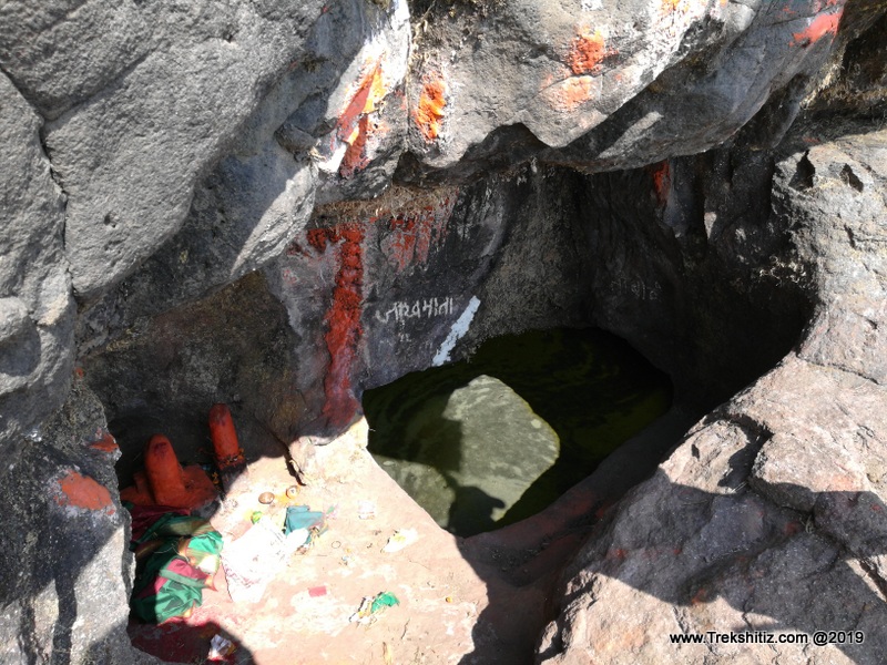 Water tank & Jakhadevi on Morgiri