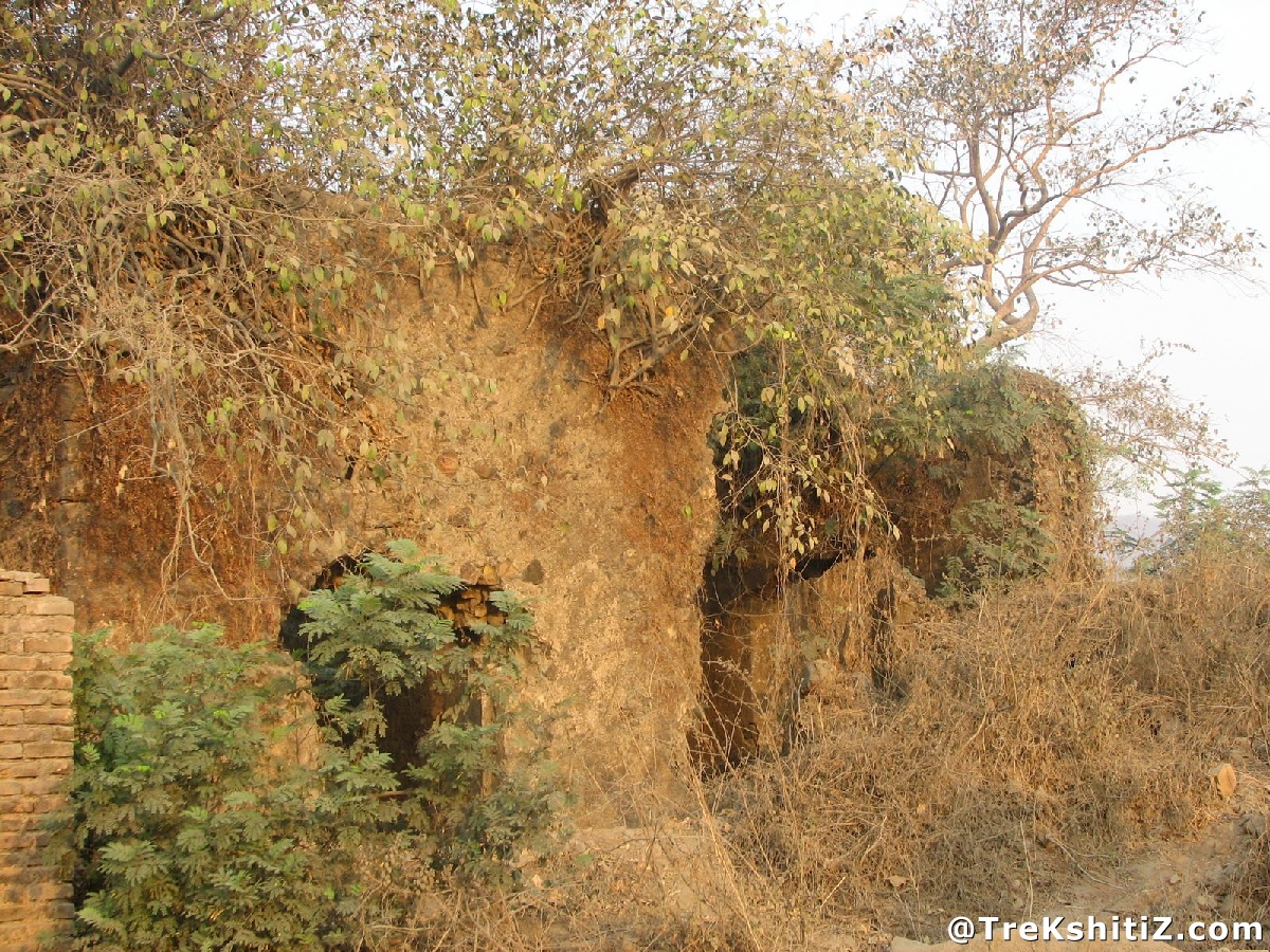 Nagla bunder Fort