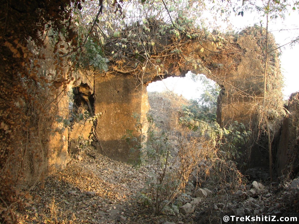 Nagla bunder Fort