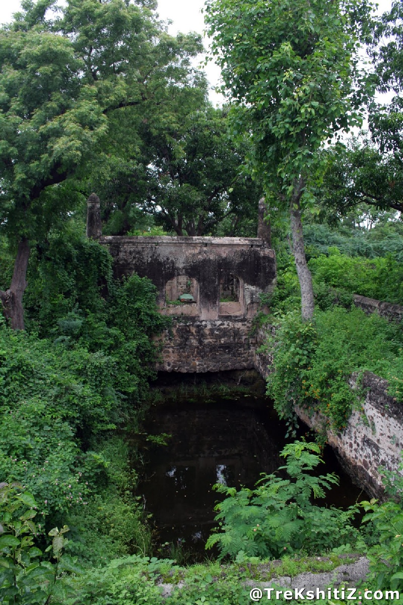 Nastanpur