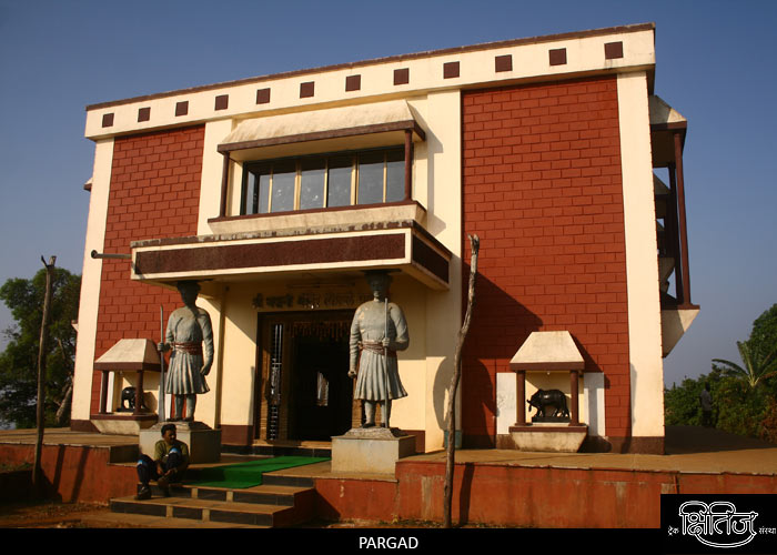 Mandir on Pargad