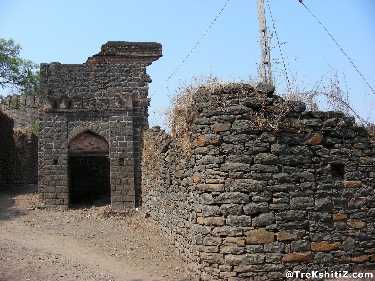 Piliv Fort