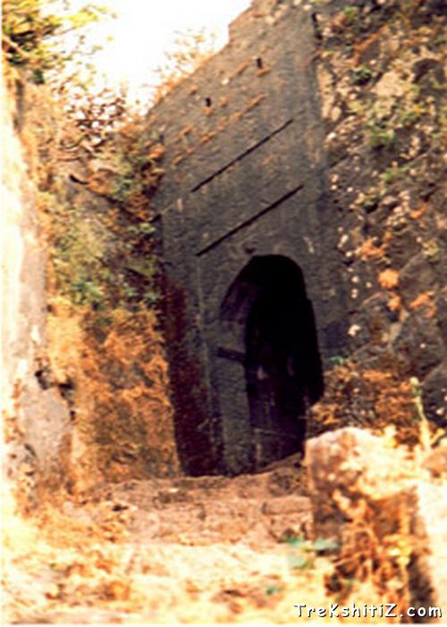 Vajragad Darwaja