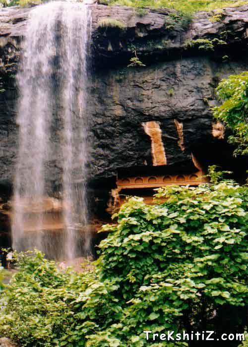 Waterfall on the way of Rajmachi
