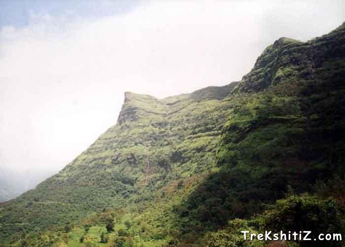 Raigad from Paachad	