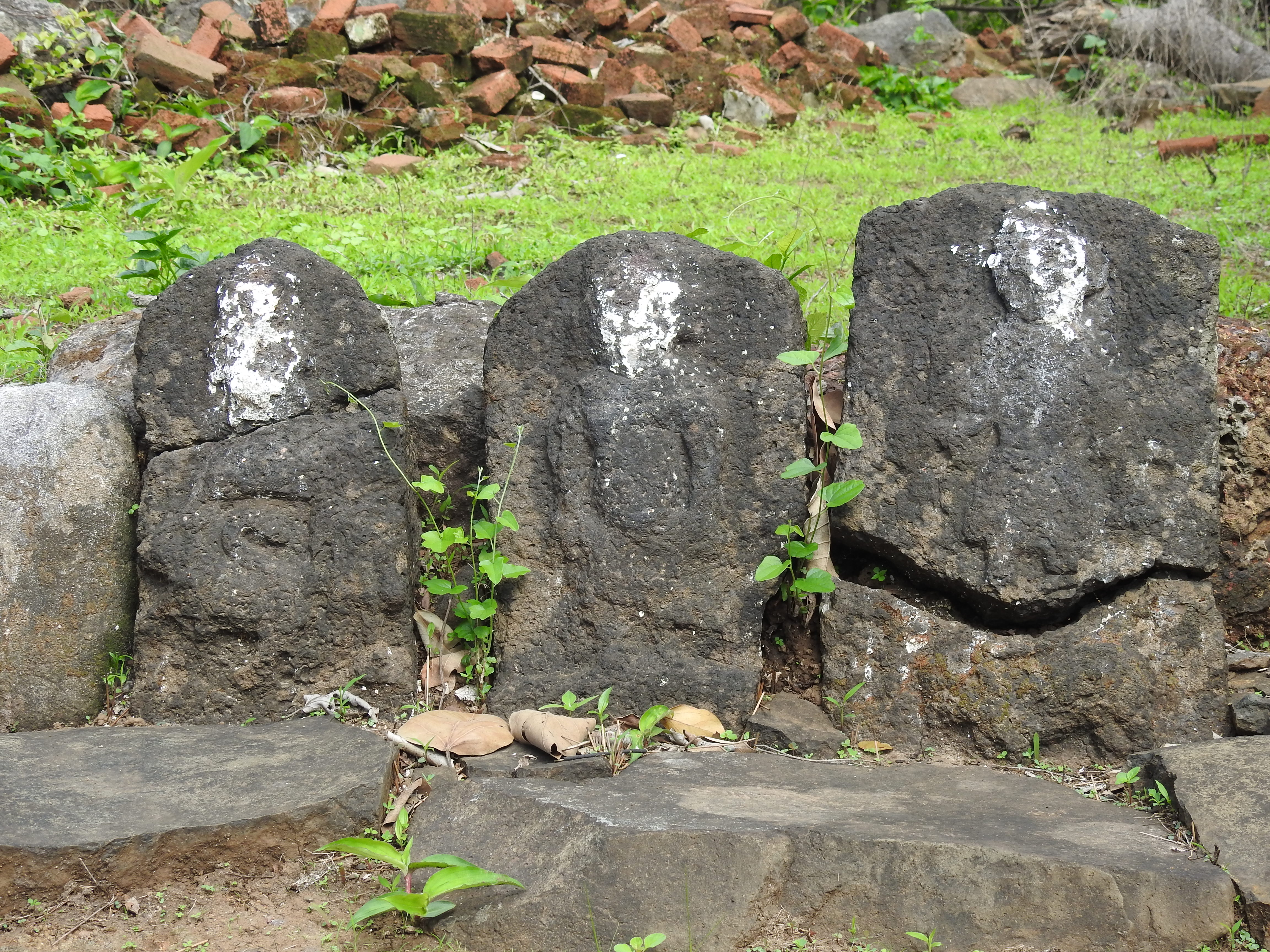 Devi temple Ramdarne