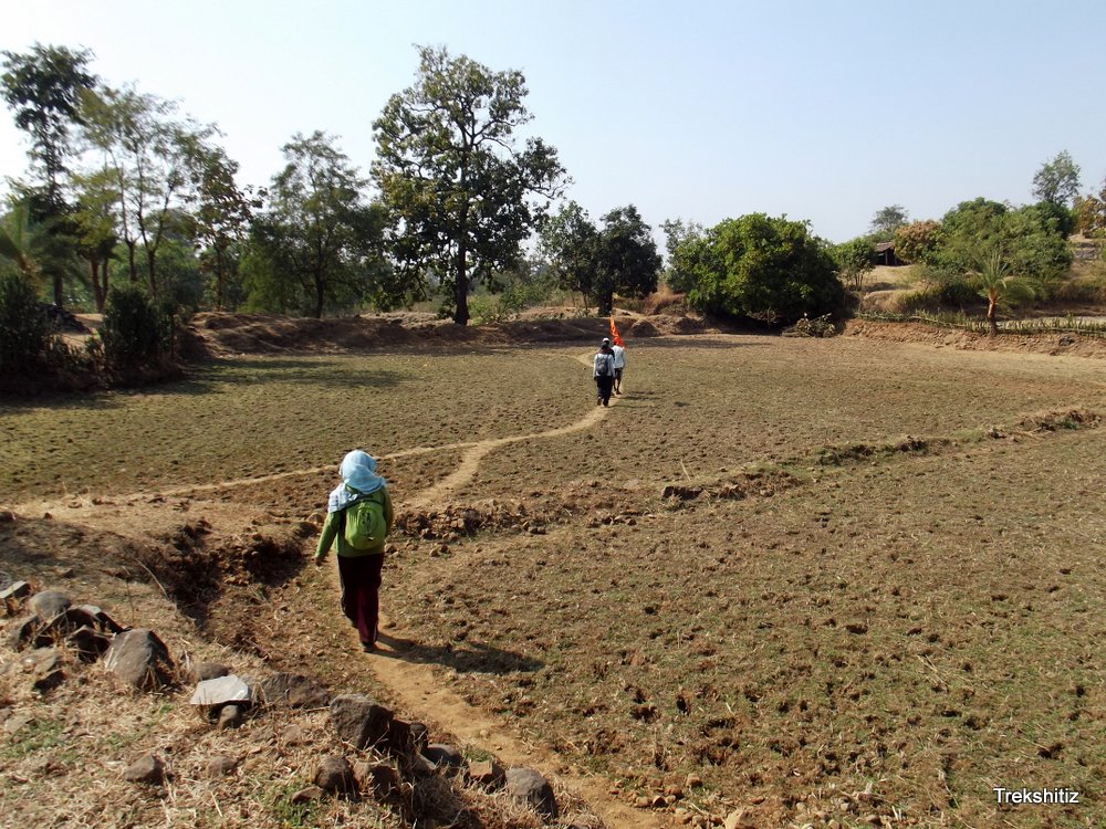 Segawa from base village vai field