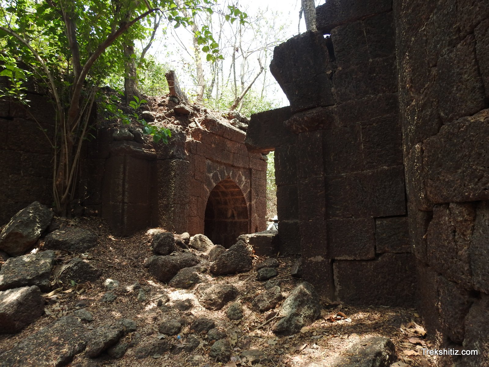 Main entrance gate Yashwantgad(Nate)