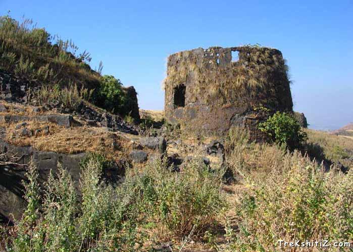 Monuments on Hatgad